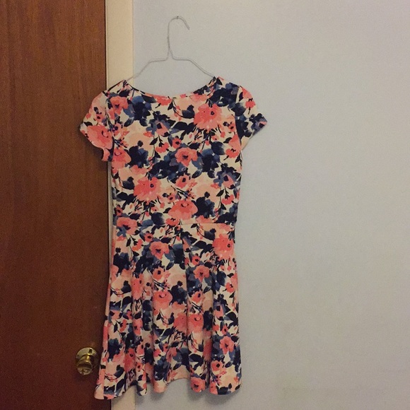 Floral mini dress - Picture 2 of 4